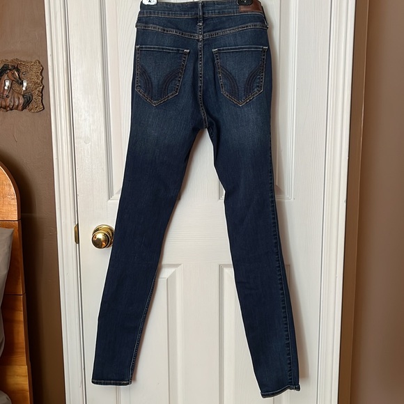 Hollister High Rise Super Skinny Jeans Size 3L - Picture 2 of 3